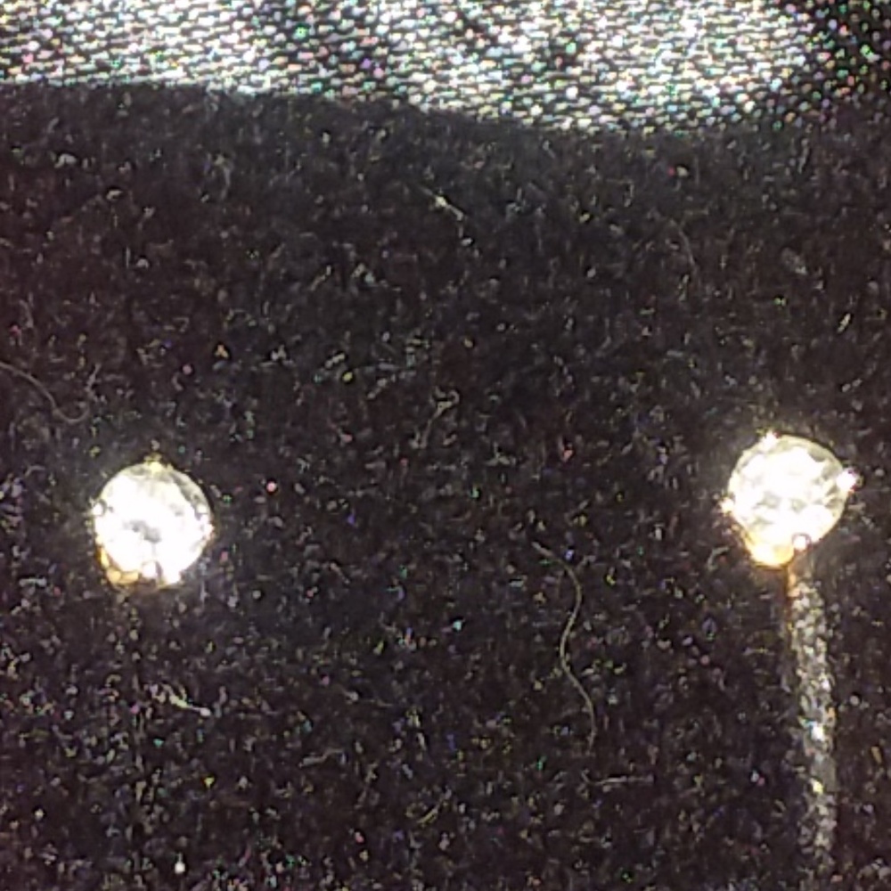 14k Gold Diamond Stud Earrings